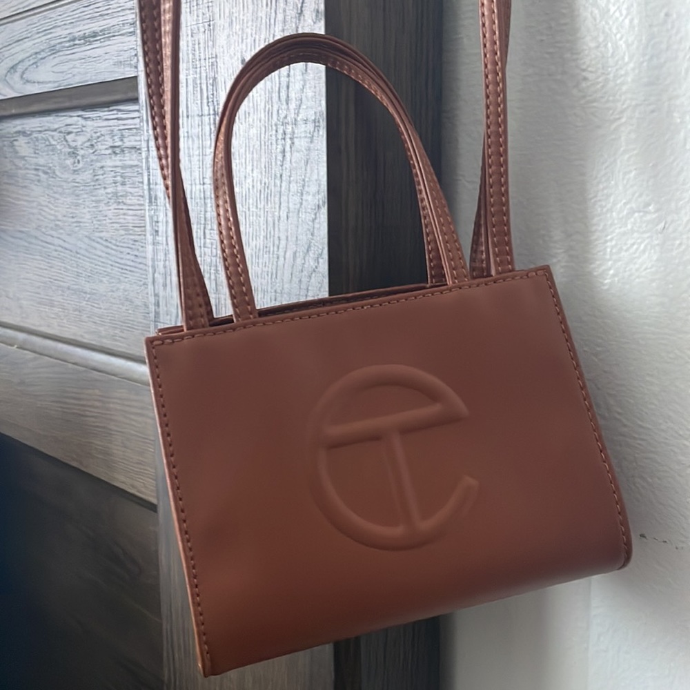 Small Tan Telfar bag 🤎 - Picture 4 of 5